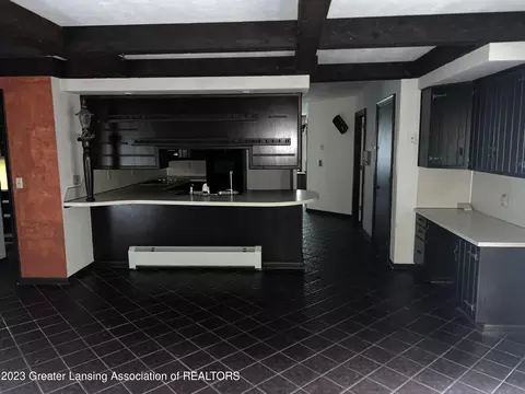 13784 Main St, Bath, MI 48808 photo 9