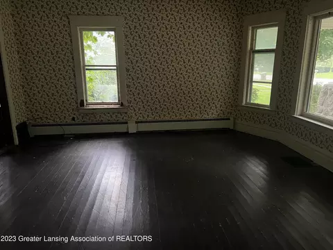 13784 Main St, Bath, MI 48808 photo 6