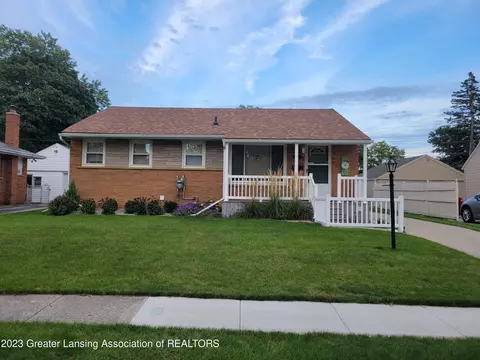1016 Morris Ave, Lansing, MI 48917