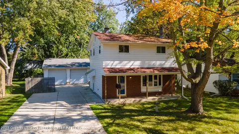 3731 Stratford Ave, Lansing, MI 48911