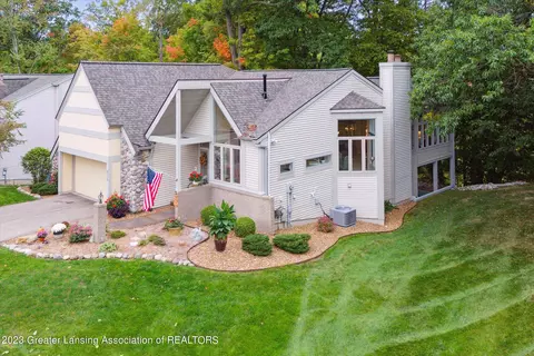 6919 Springtree Ln, Lansing, MI 48917 photo 2