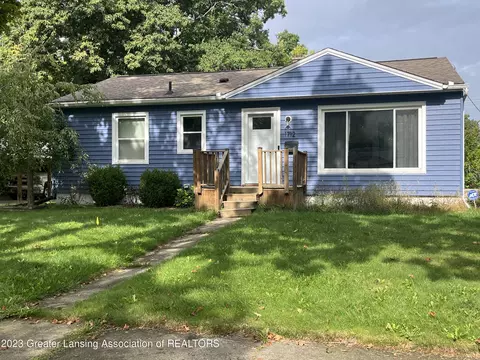 1712 S Holly Way, Lansing, MI 48910