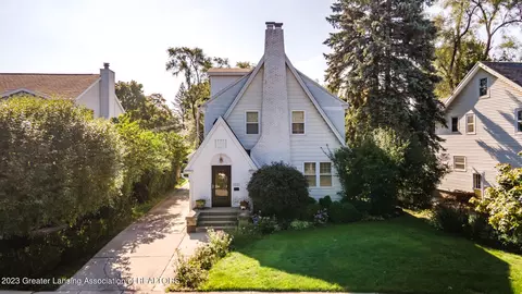 714 Chittenden Dr, East Lansing, MI 48823