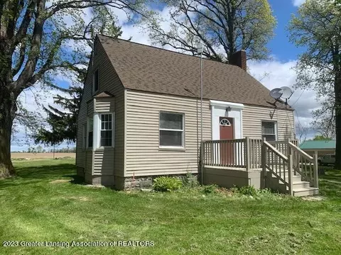 7699 E Fillmore Rd, Ithaca, MI 48847
