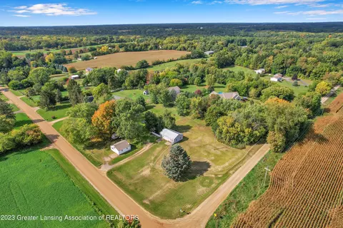 8405 Goodwin Rd, Lyons, MI 48851 photo 3