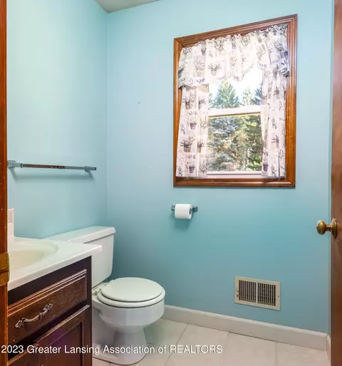 1225 Sandhill Dr, Dewitt, MI 48820 photo 18