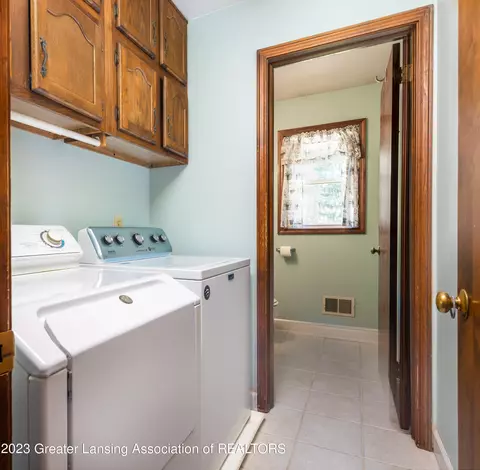 1225 Sandhill Dr, Dewitt, MI 48820 photo 17