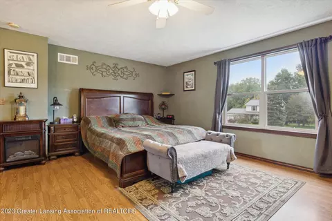 13422 Jennifer Dr, Perry, MI 48872 photo 15