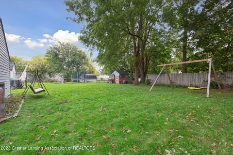 326 Everettdale Ave, Lansing, MI 48910 photo 33
