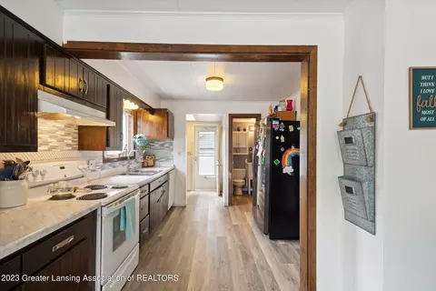 326 Everettdale Ave, Lansing, MI 48910 photo 13