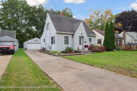 326 Everettdale Ave, Lansing, MI 48910 photo 2