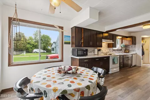326 Everettdale Ave, Lansing, MI 48910 photo 10