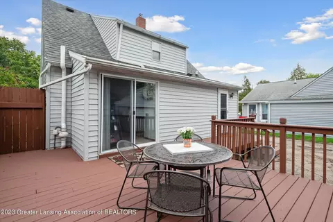 326 Everettdale Ave, Lansing, MI 48910 photo 31