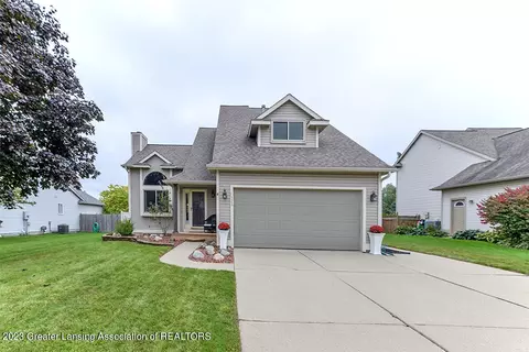 1326 Daylily Dr, Holt, MI 48842