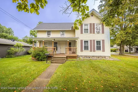 237 N Sheldon St, Charlotte, MI 48813