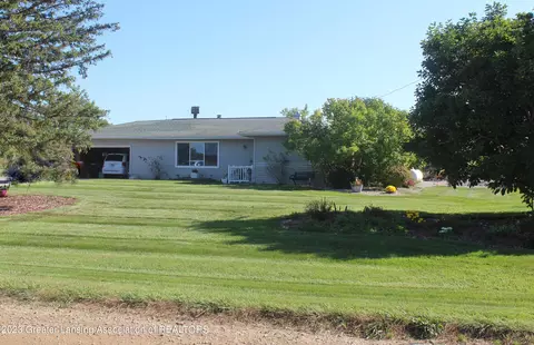 1576 N Stine Rd, Charlotte, MI 48813