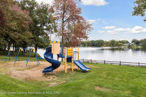 1319 Larkwood Dr, Dewitt, MI 48820 photo 53