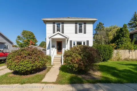 534 W Stewart St, Owosso, MI 48867