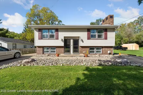 309311 Renker Rd, Lansing, MI 48917