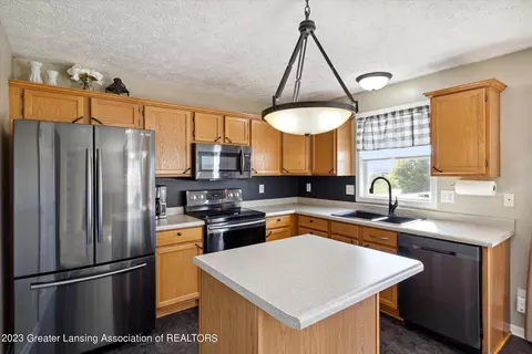1880 E Townsend Rd, Saint Johns, MI 48879 photo 15