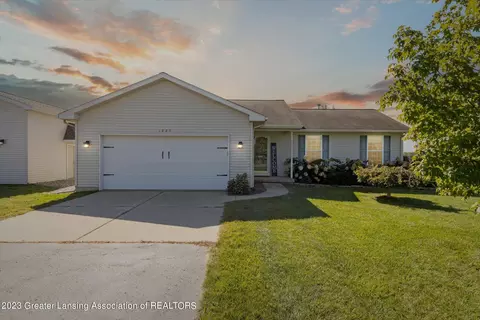 1880 E Townsend Rd, Saint Johns, MI 48879 photo 2