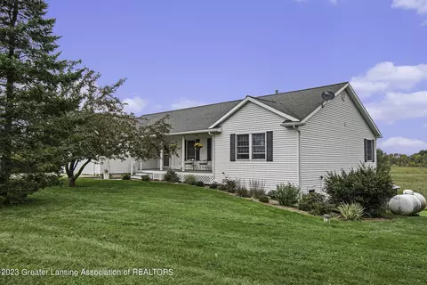5211 E Pratt Rd, Saint Johns, MI 48879 photo 3