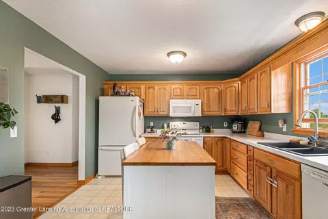 5211 E Pratt Rd, Saint Johns, MI 48879 photo 11