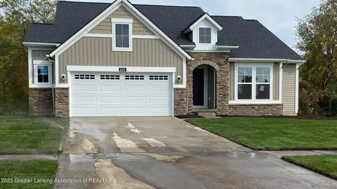 1464 Badlands Dr, Lansing, MI 48917