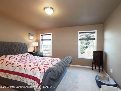 5614 Bittern Dr, Holt, MI 48842 photo 10