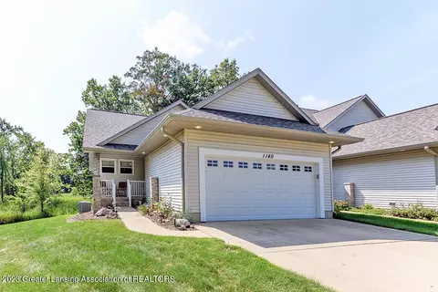 1140 W Maide Marians Ct, Williamston, MI 48895