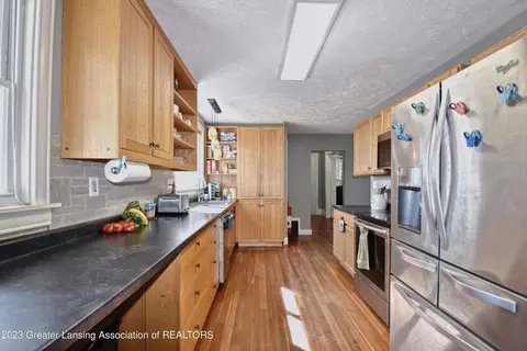 105 E Columbia Rd, Mason, MI 48854 photo 15