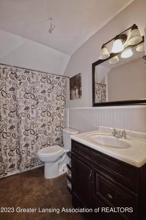 105 E Columbia Rd, Mason, MI 48854 photo 28