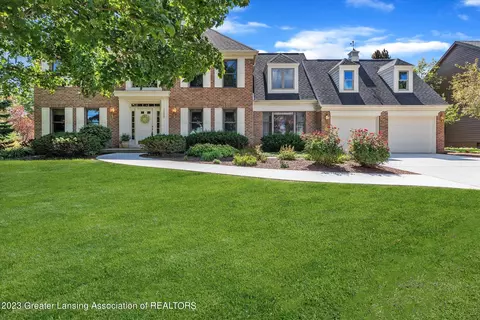 3898 Crooked Creek Rd, Okemos, MI 48864