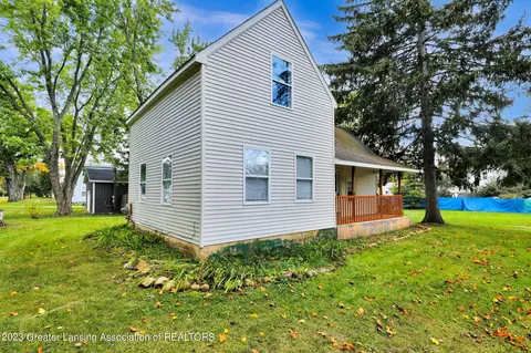 641 E Isham St, Lyons, MI 48851 photo 2