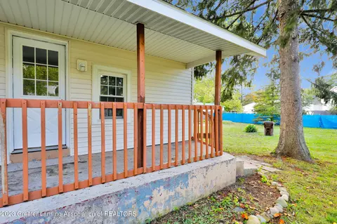 641 E Isham St, Lyons, MI 48851 photo 3