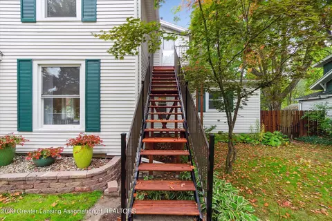 426 Jackson St, Grand Ledge, MI 48837 photo 9