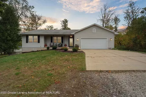 545 S Stine Rd, Charlotte, MI 48813