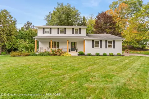 1201 Riverside Dr, Owosso, MI 48867 photo 2