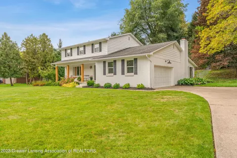1201 Riverside Dr, Owosso, MI 48867 photo 3