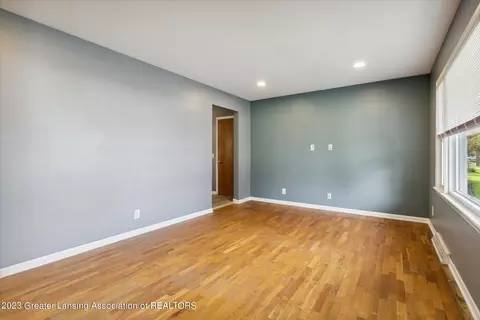 4601 Devonshire Ave, Lansing, MI 48910 photo 7