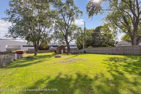 4601 Devonshire Ave, Lansing, MI 48910 photo 37