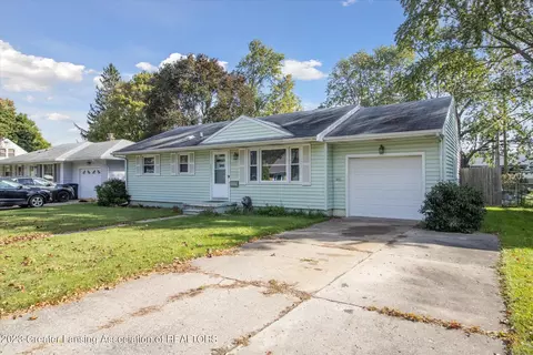 4601 Devonshire Ave, Lansing, MI 48910 photo 4