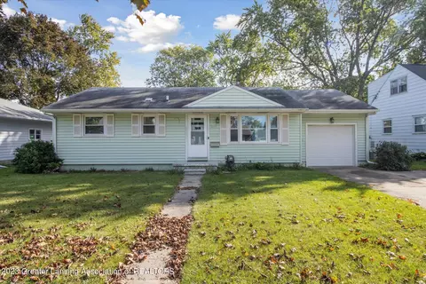 4601 Devonshire Ave, Lansing, MI 48910 photo 3