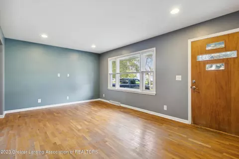 4601 Devonshire Ave, Lansing, MI 48910 photo 10