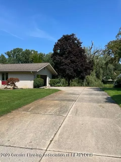 4624 Sequoia Trl, Okemos, MI 48864 photo 10