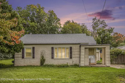109 S Baker St, Saint Johns, MI 48879
