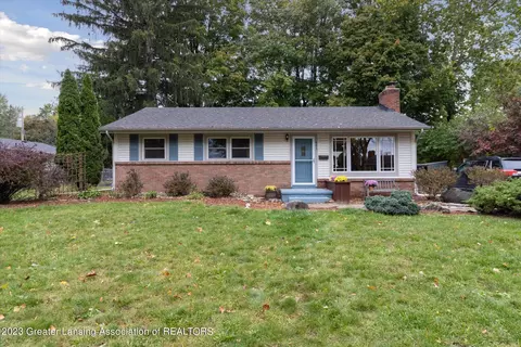 941 Delridge Rd, East Lansing, MI 48823