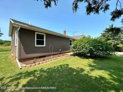 7980 S Airport Rd, Dewitt, MI 48820 photo 2