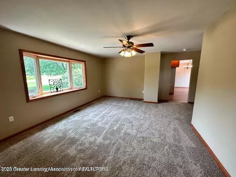 7980 S Airport Rd, Dewitt, MI 48820 photo 5