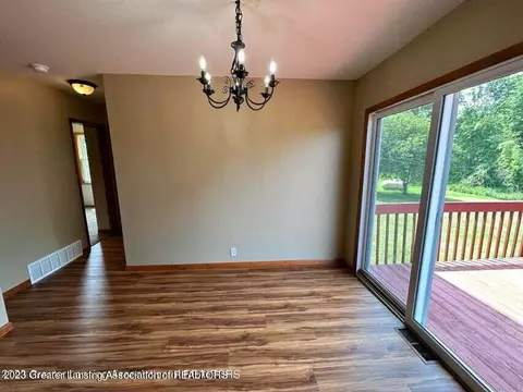 7980 S Airport Rd, Dewitt, MI 48820 photo 9